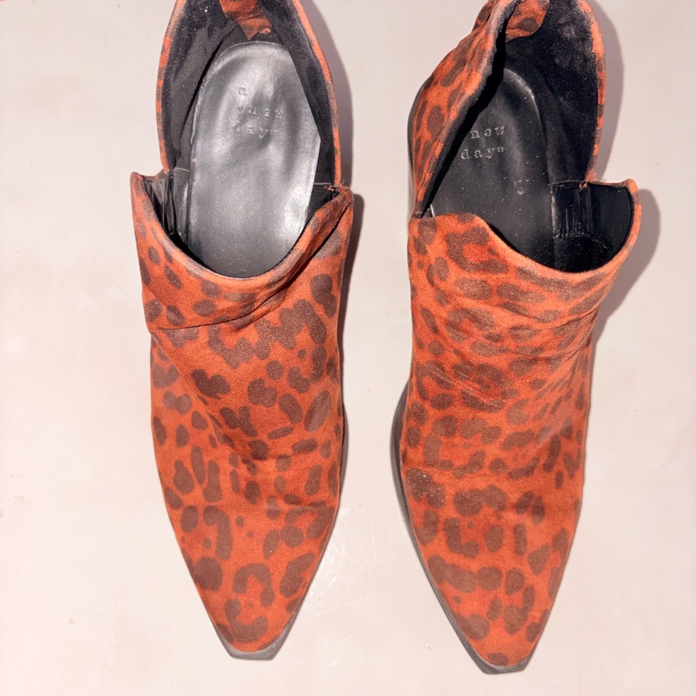 A New Day Leopard Ankle Pointy Booties Size 7.5